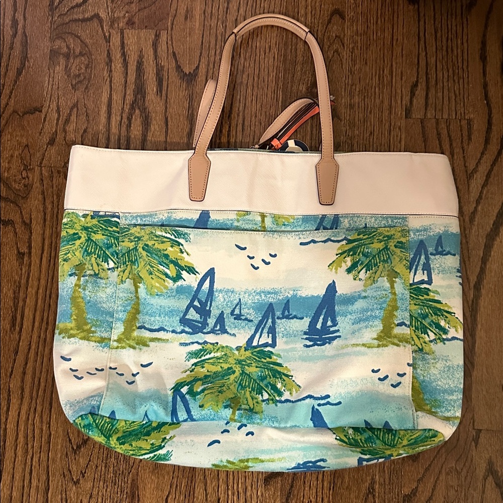 COACH Resort Beach Scene Large Tote Bag - Picture 4 of 16